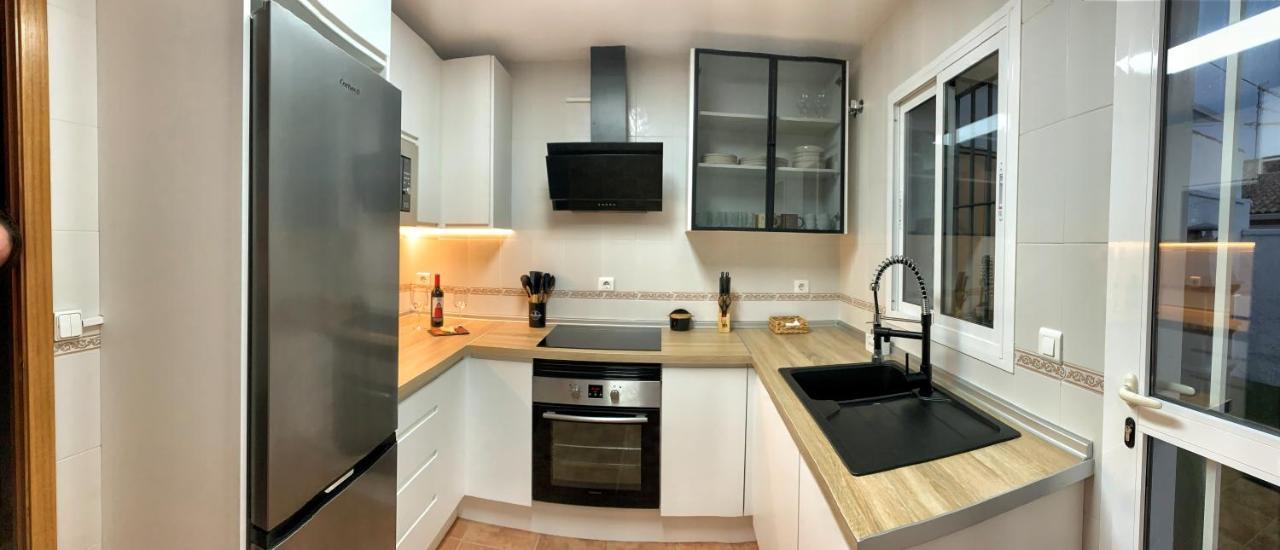 הוילה Ronko House El Ronquillo מראה חיצוני תמונה