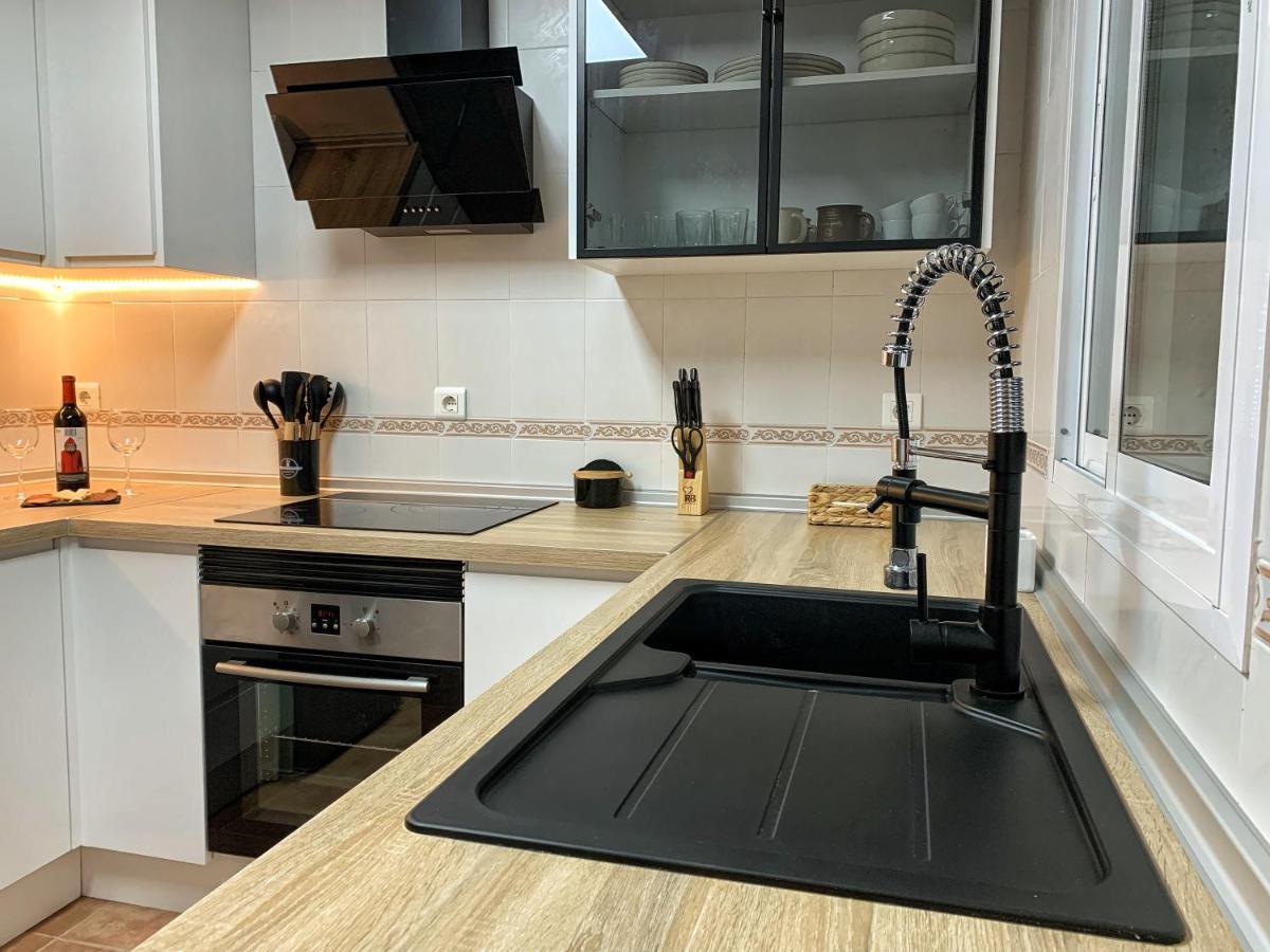 הוילה Ronko House El Ronquillo מראה חיצוני תמונה