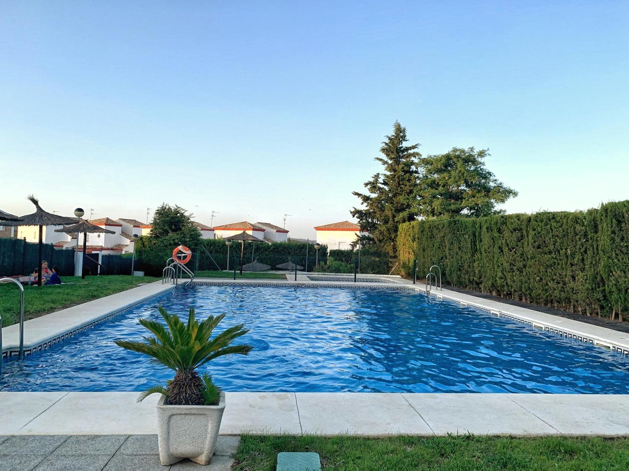 הוילה Ronko House El Ronquillo מראה חיצוני תמונה